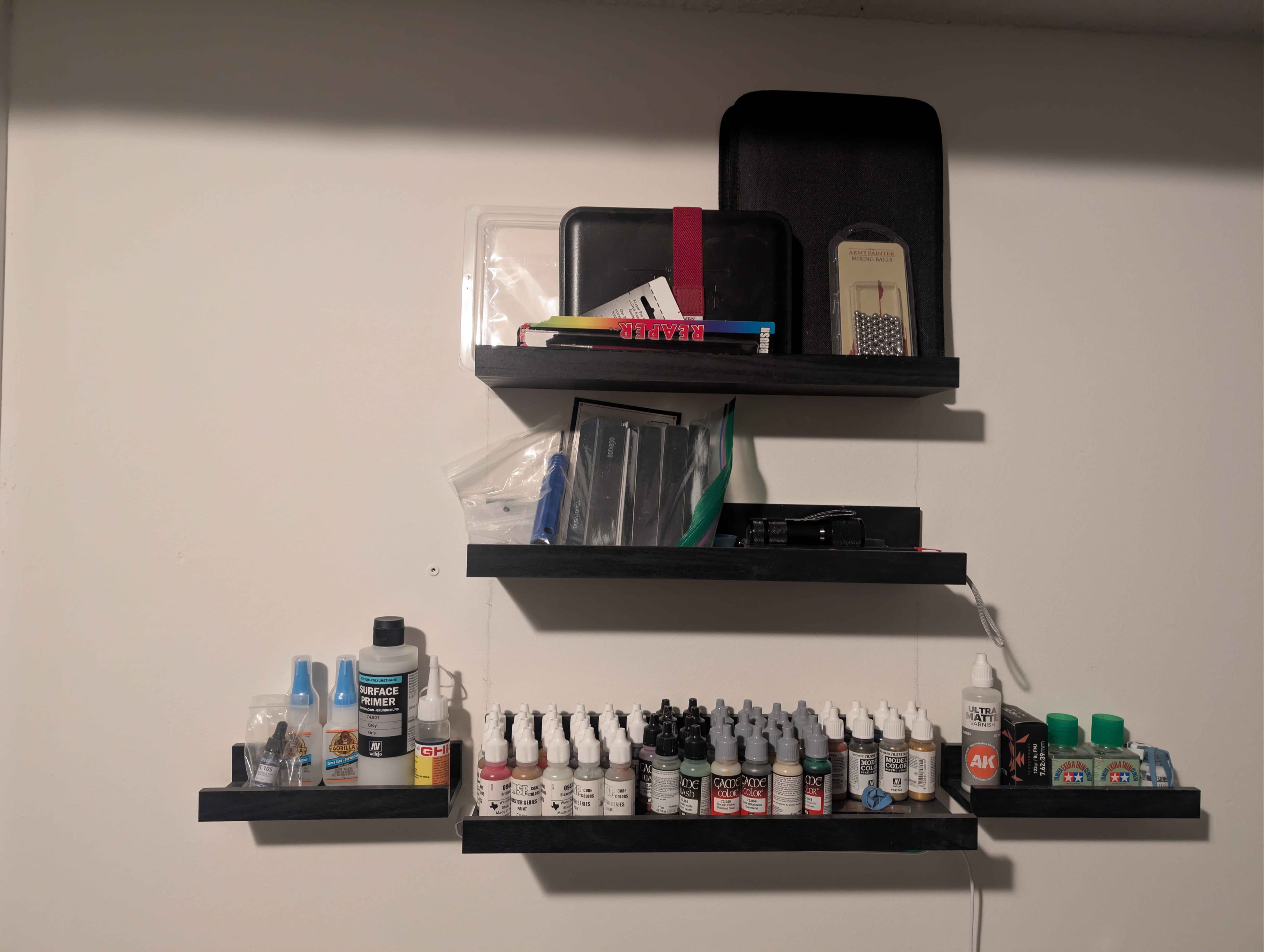 Paints and other tools